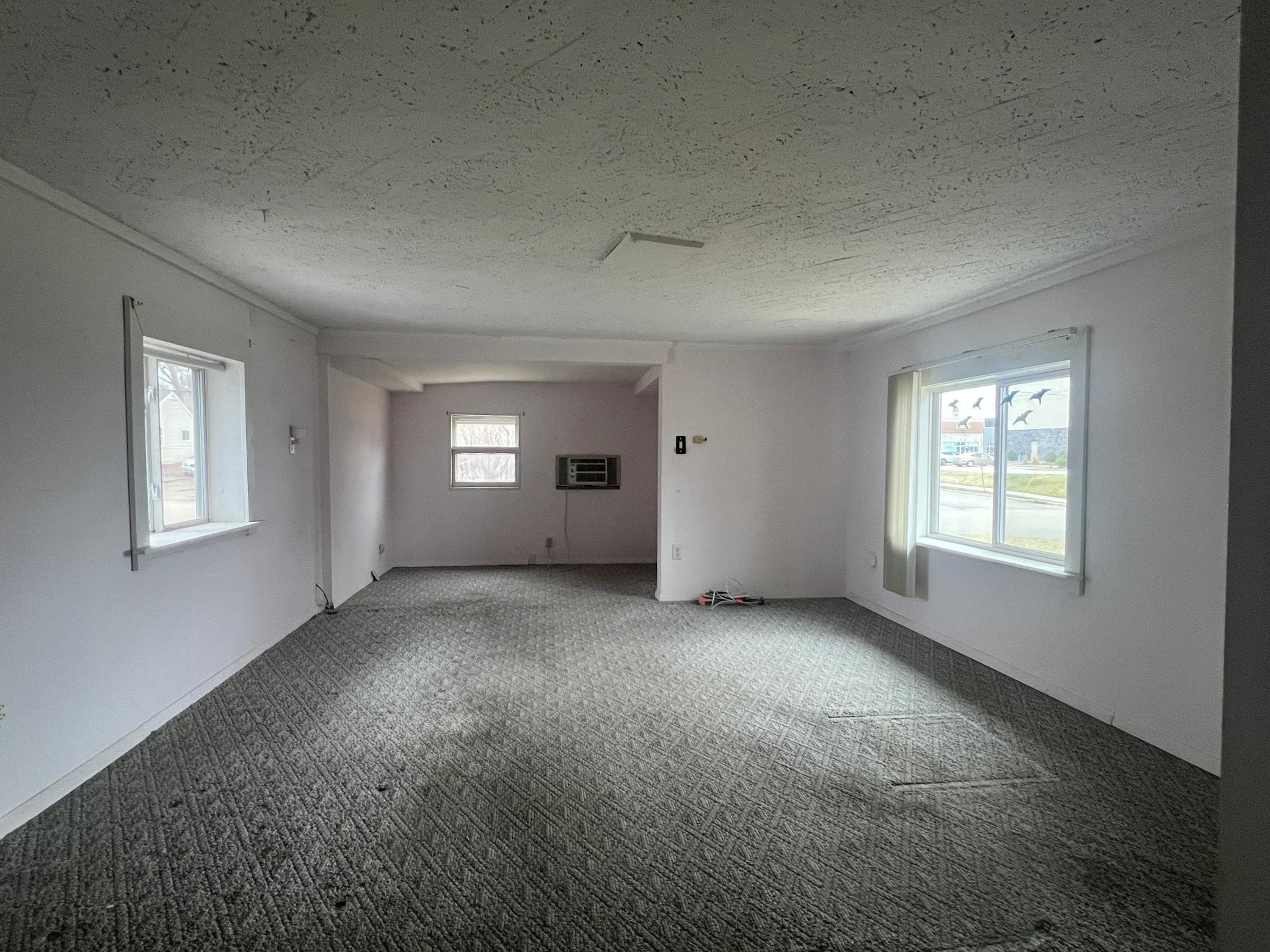 08 living room.JPG