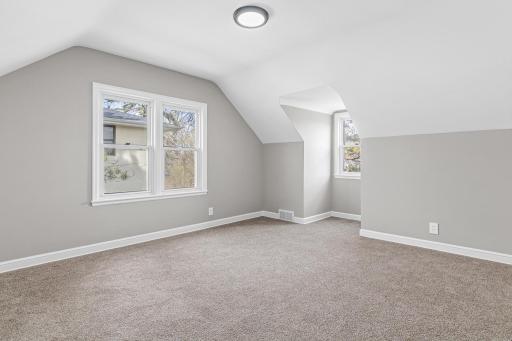 703 16th Avenue N, South Saint Paul, MN 55075