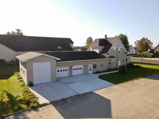 dji_fly_20250925_093528_628_1758811018657_photo.jpeg