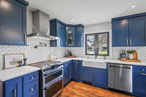 2445 Holton Street, Saint Paul, MN 55113