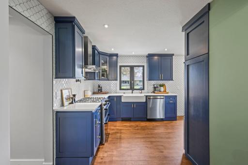 2445 Holton Street, Saint Paul, MN 55113