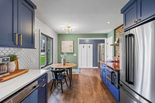 2445 Holton Street, Saint Paul, MN 55113