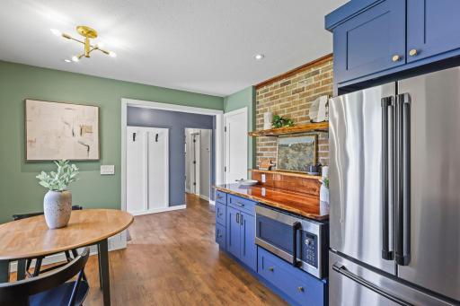 2445 Holton Street, Saint Paul, MN 55113
