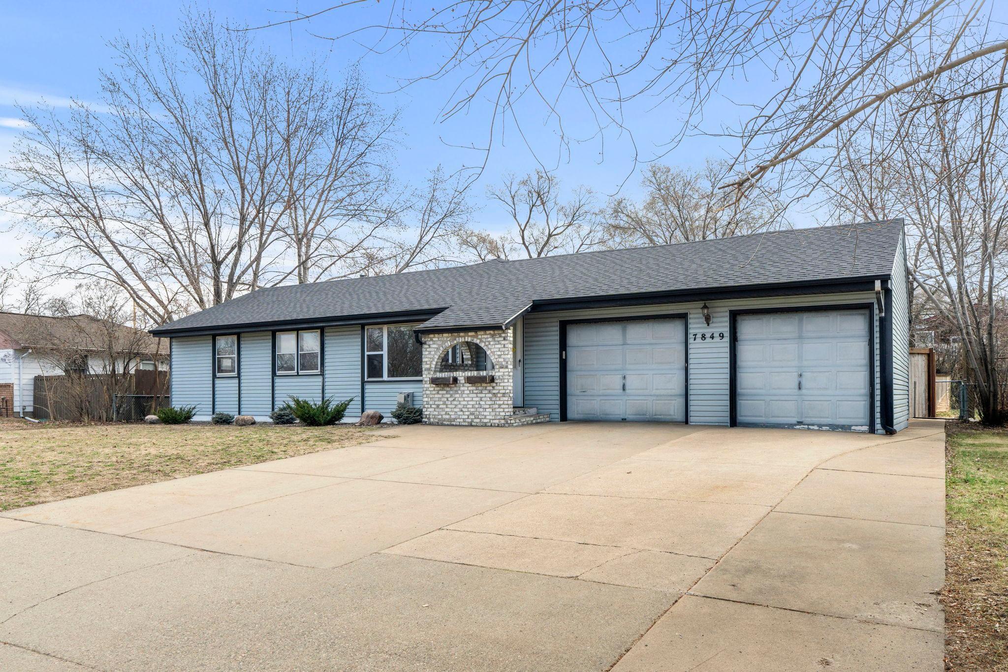 8-web-or-mls-7849 Monroe St NE-42.jpg