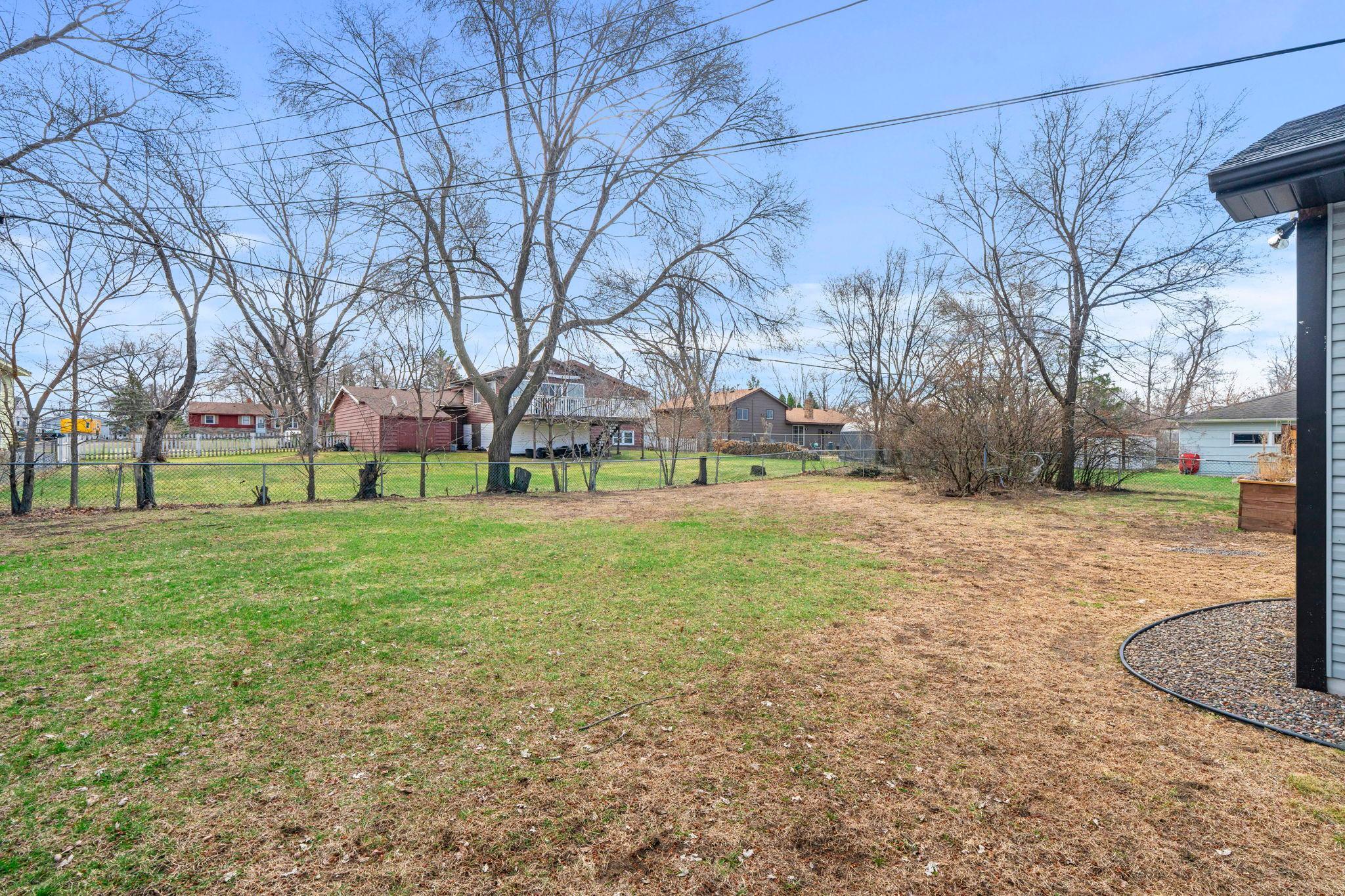 62-web-or-mls-7849 Monroe St NE-72.jpg