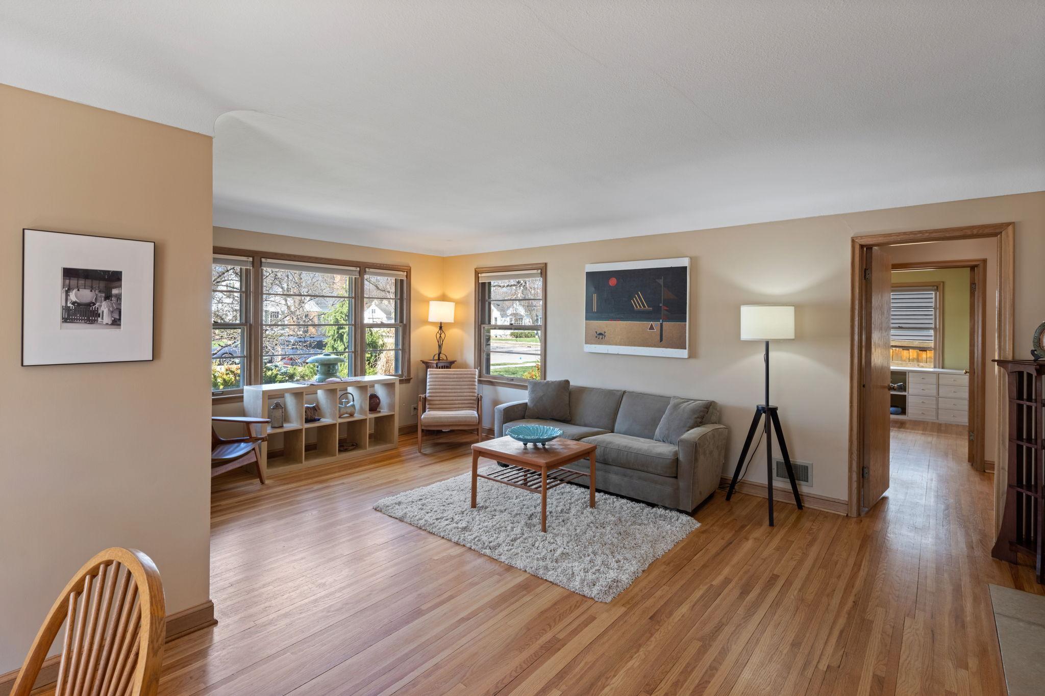 Open and efficient layout