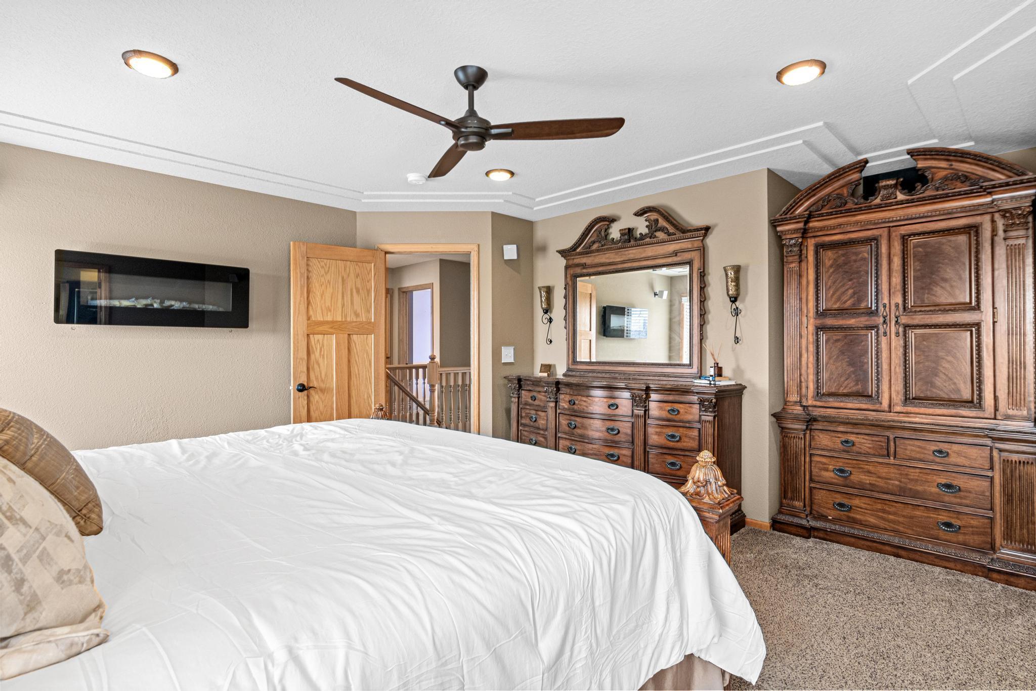 1392 156th Lane Northwest, Andover-40.jpg