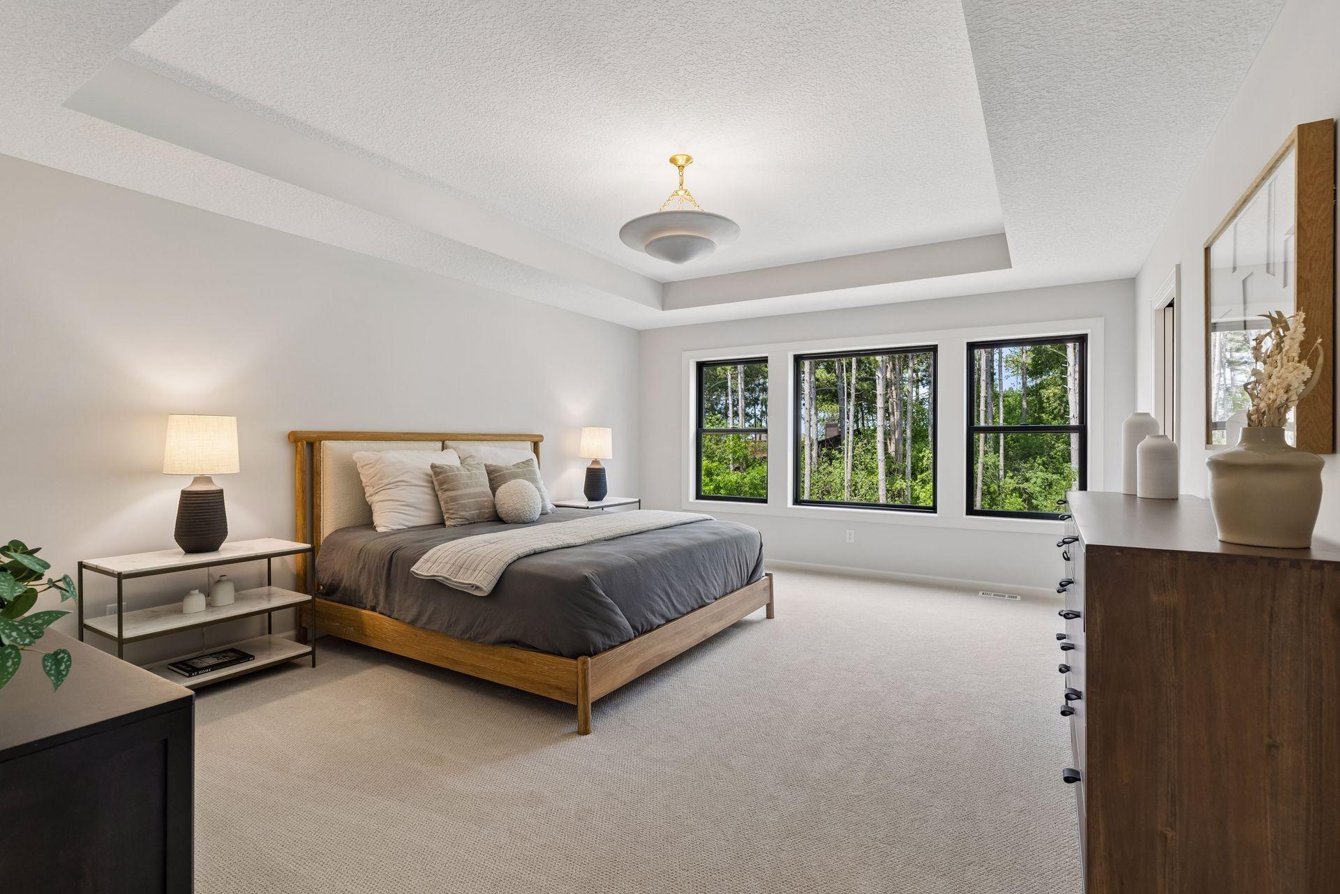 LARGE Owners Bedroom