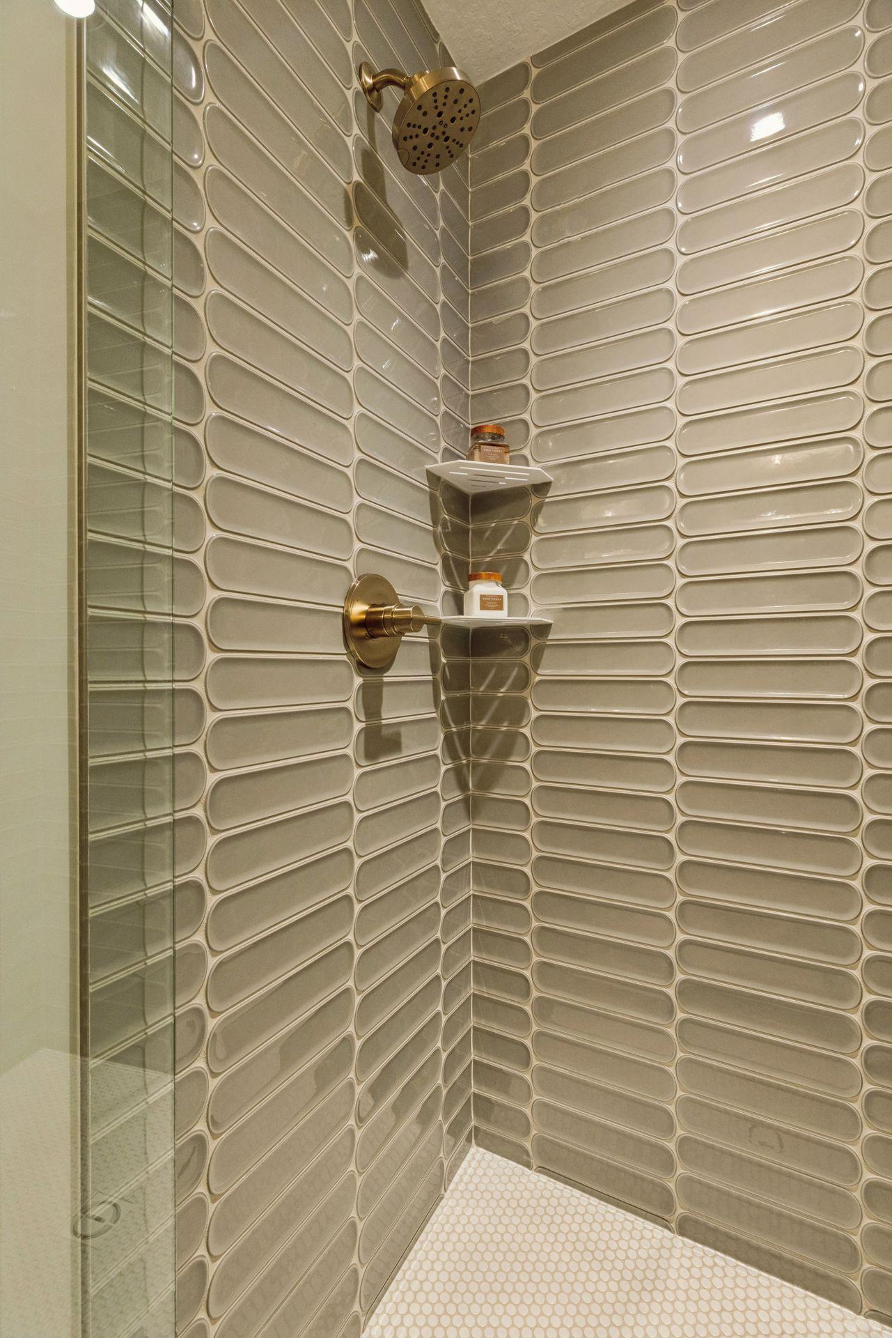 Junior Ensuite Shower