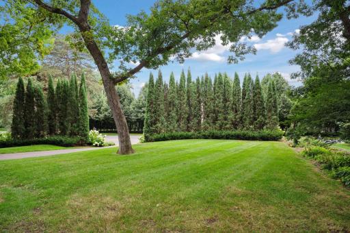 12 Merilane Avenue, Minneapolis, MN 55436