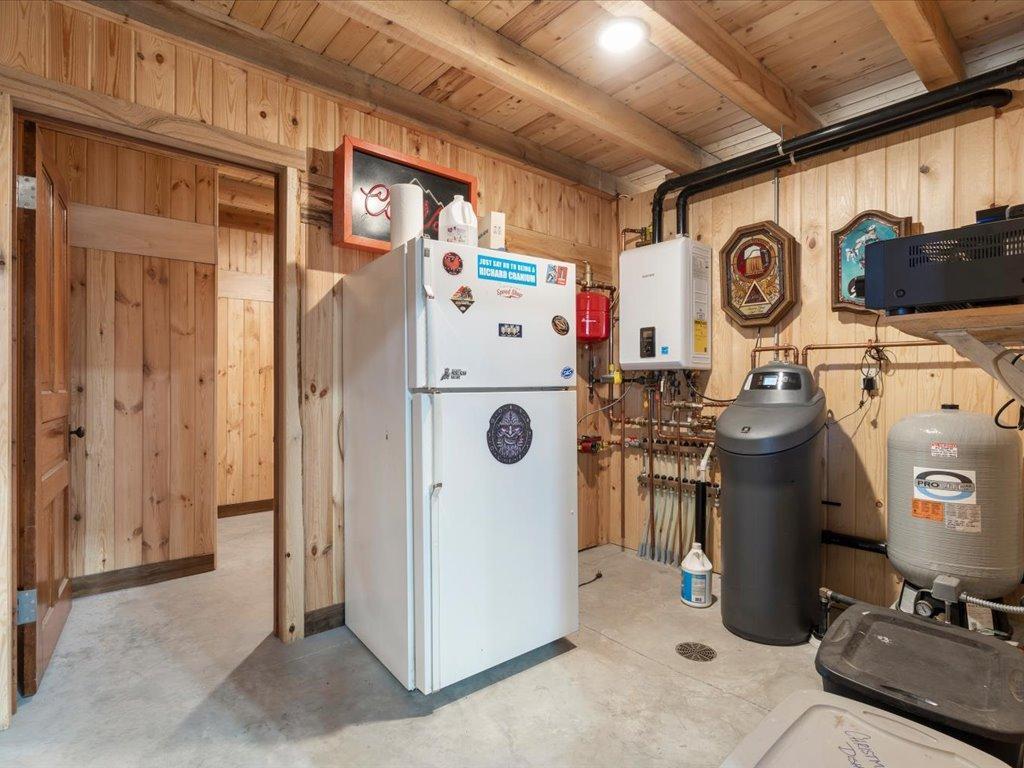 Mechanical/break room.