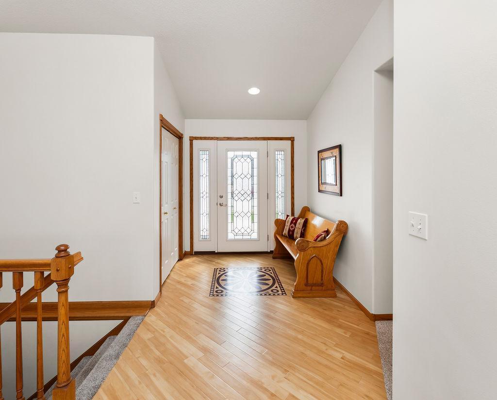 Bright & spacious Foyer