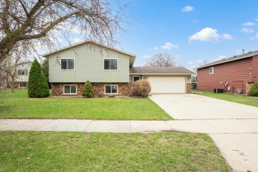 Photo for 910 25th Street SE, Rochester, MN 55904 - listing #7055086 910 25th Street SE, Rochester, MN 55904