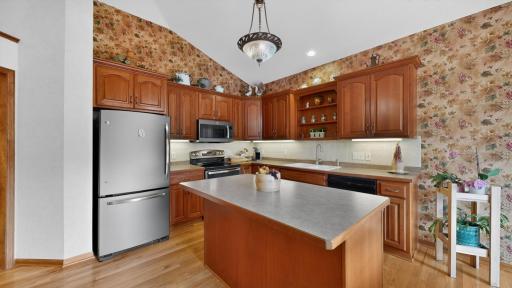 1032 Rocky Creek Drive NE, Rochester, MN 55906
