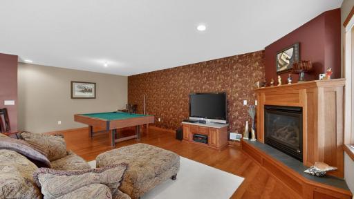1032 Rocky Creek Drive NE, Rochester, MN 55906