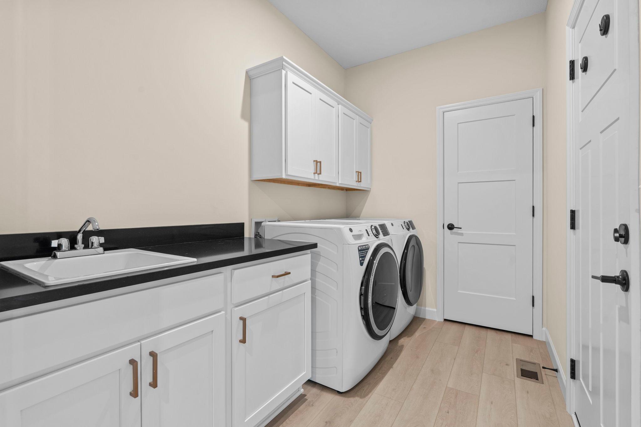 Main floor laundry off the garage