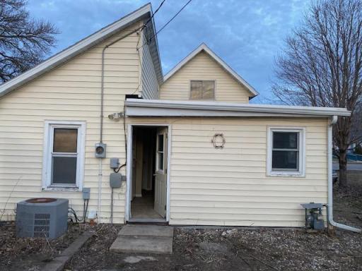 321 S Main Street, Lake Crystal, MN 56055