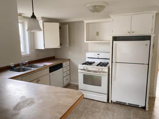 321 S Main Street, Lake Crystal, MN 56055