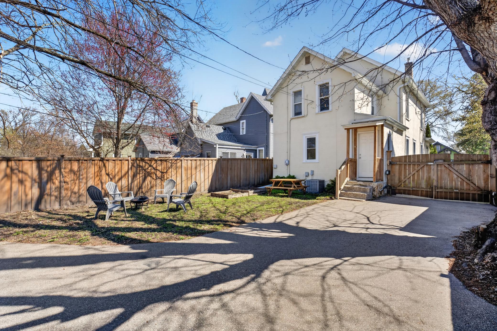 00039_623 russell ave n.jpg