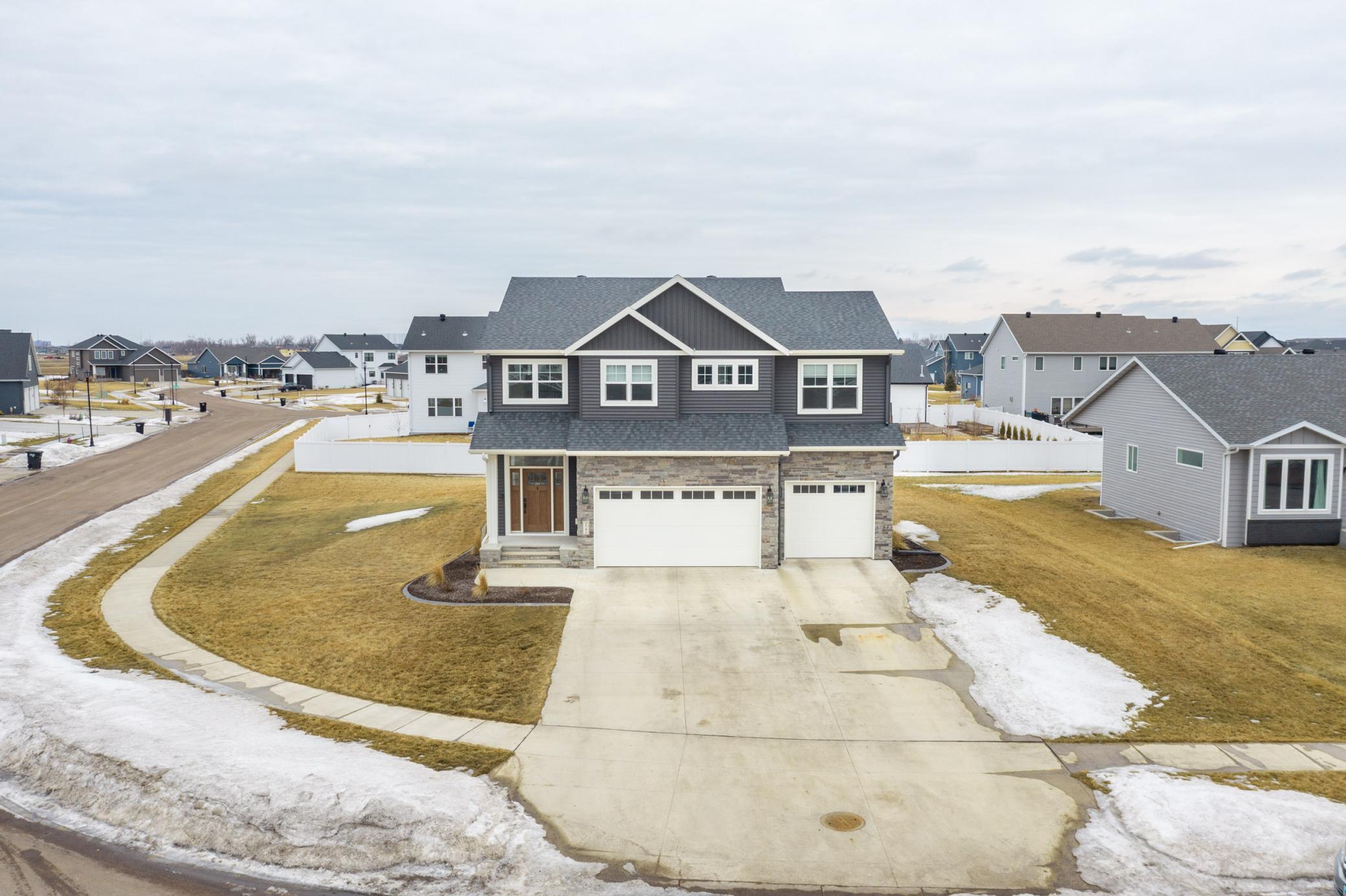 DJI_0985.jpg