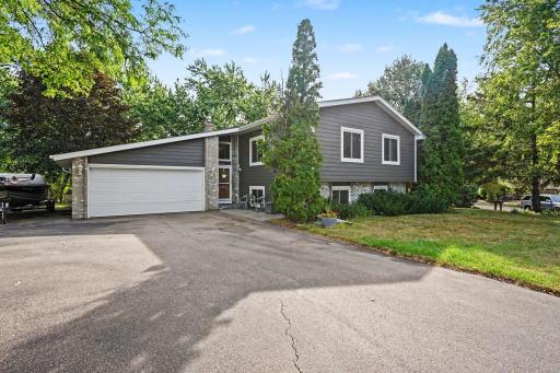 Great curb appeal!