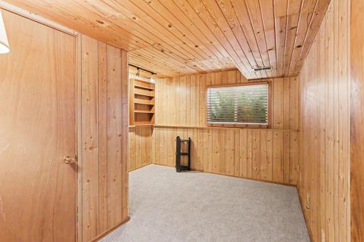 Great space for an office/work out area or craft room... or BR #5