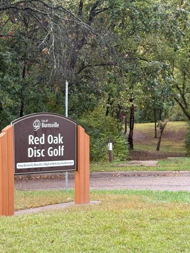 Red Oak: 36 Acres of Green Space and Recreation~
Terrace Oaks Park is even bigger with a great hike of 3.2 miles through mature trees.