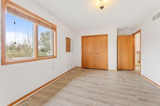 Spacious sunny bedrooms on the main