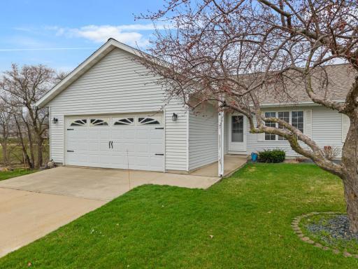 Photo for 160 Orchard Manor Drive SE, Plainview, MN 55964 - listing #7055186 Welcome home to 160 Orchard Manor Dr SE Plainview MN (1).jpg