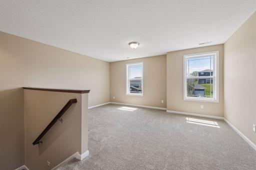 9046 Meadows Drive, Victoria, MN 55386