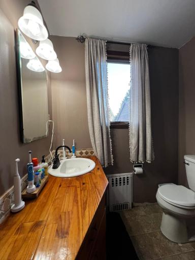 Main Floor Full Bathroom