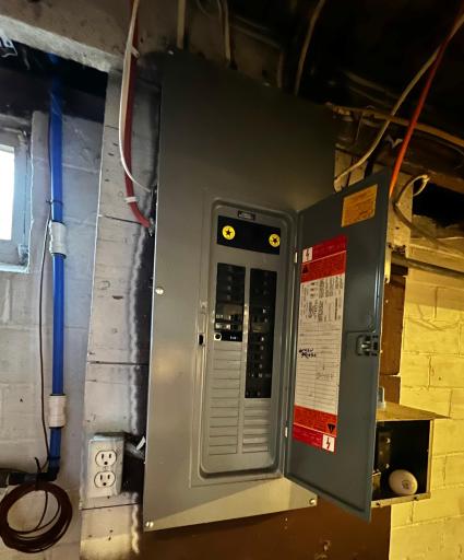 200 Amp Electrical Panel