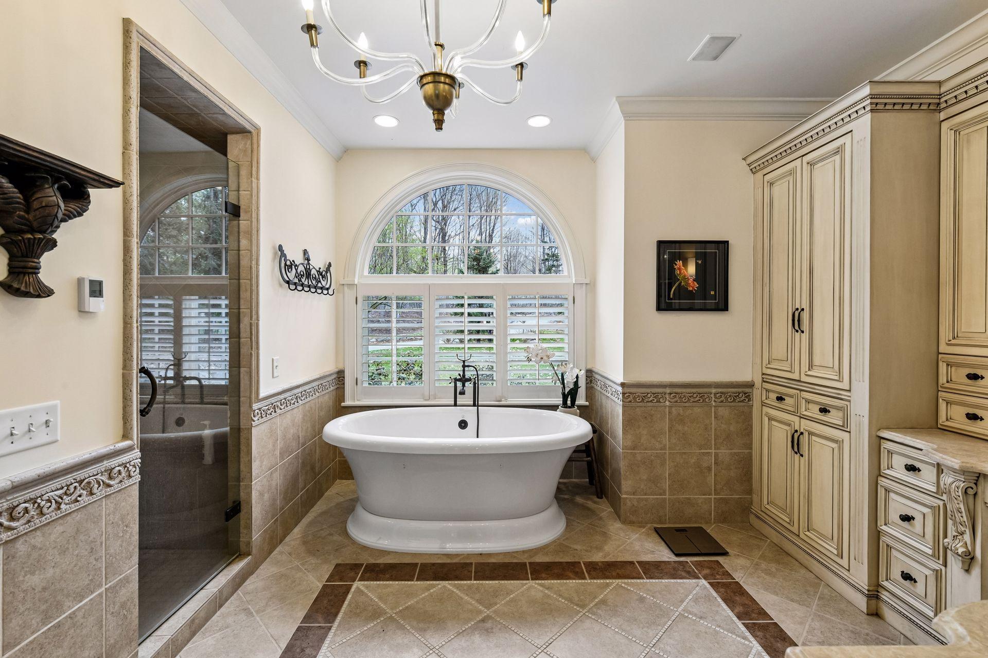 Beautifully tiled flooring in bathroom