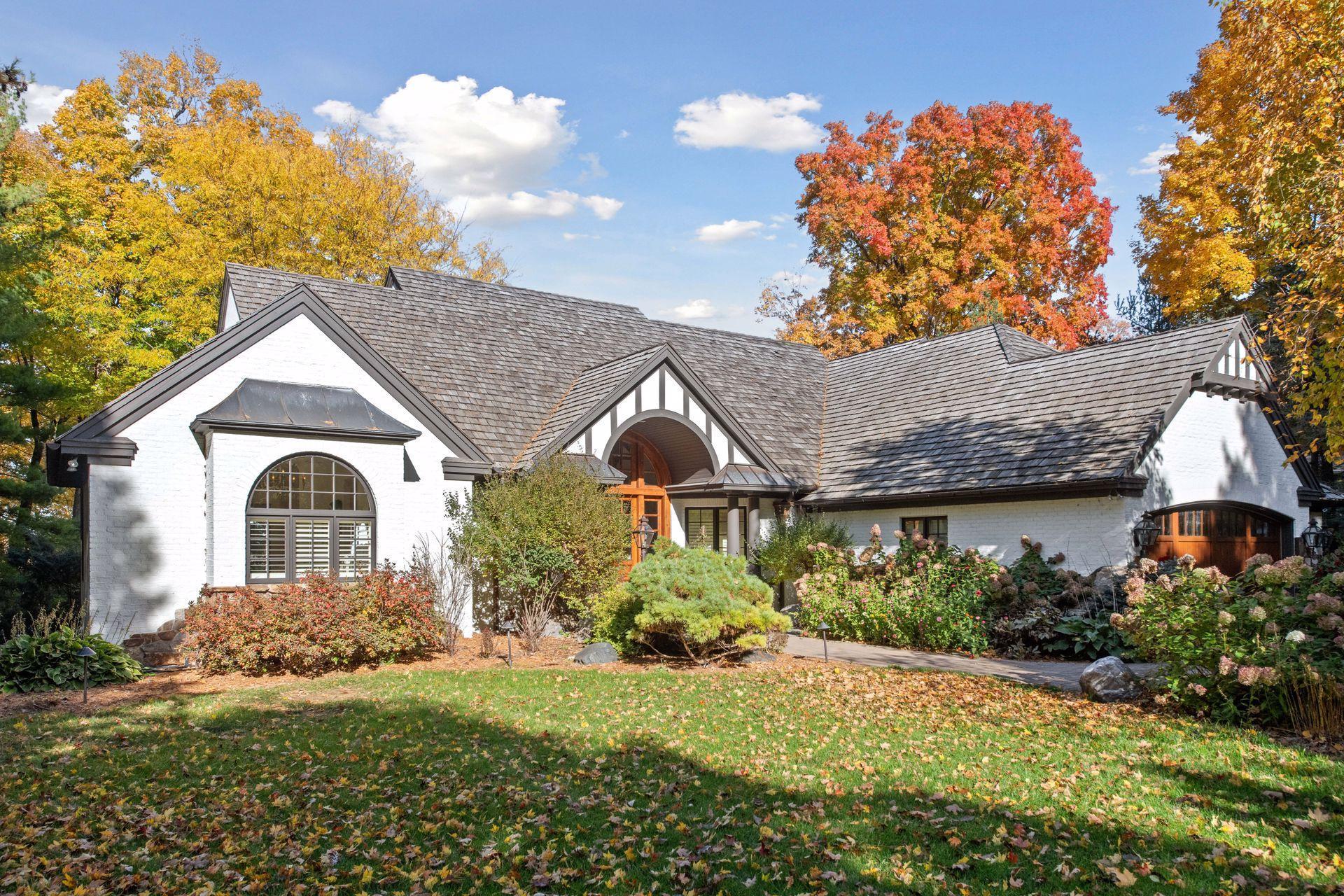 Home looks beautiful every season of the year.