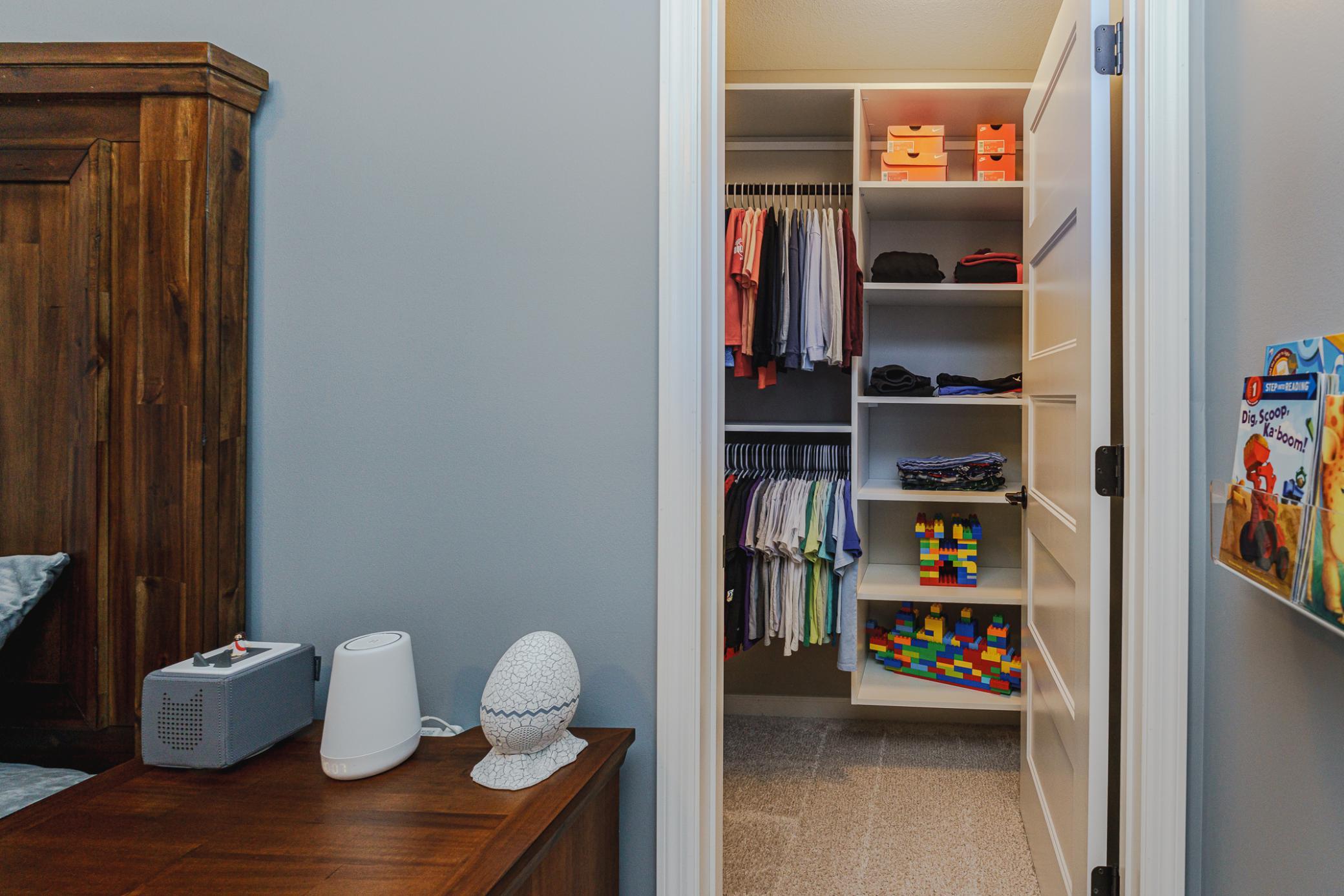 Custom Closet Organizers!