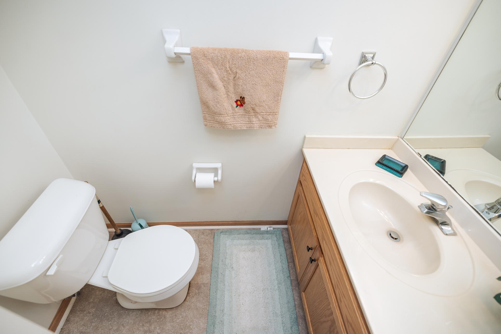 1858 Tiffany half bath.jpg