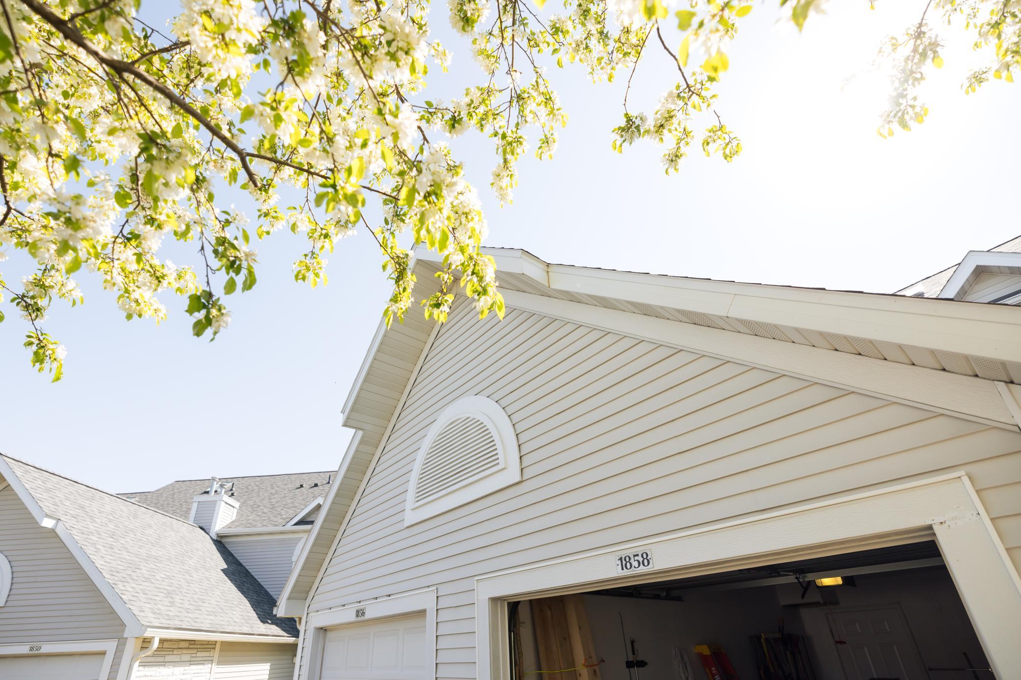 1858 Tiffany garage.jpg
