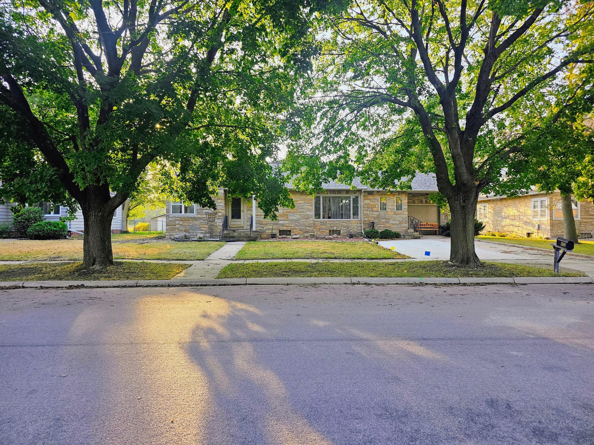 7055280