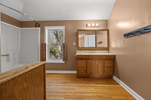 906 Sheyenne Street, West Fargo, ND 58078