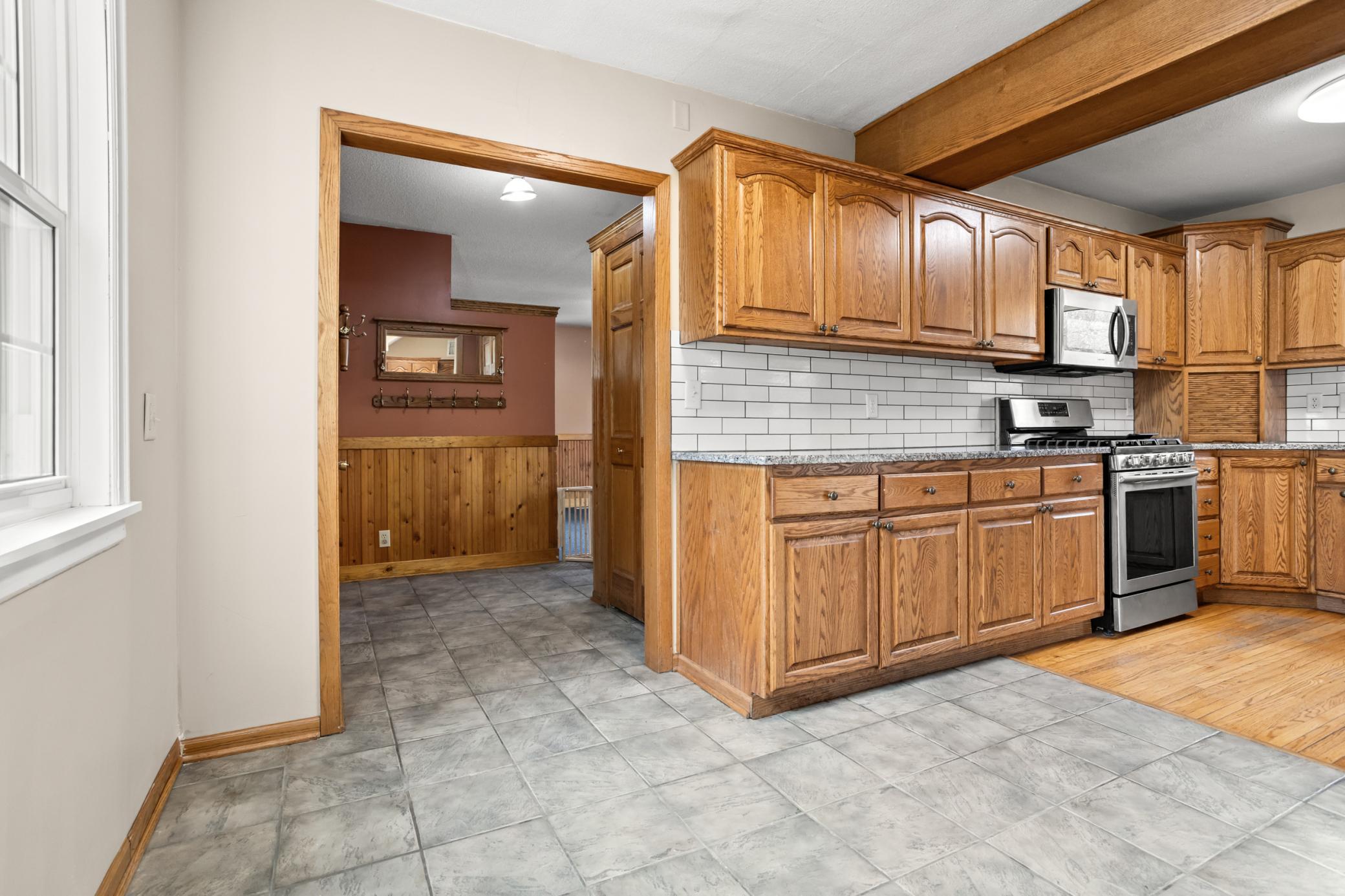 906 Sheyenne St West Fargo