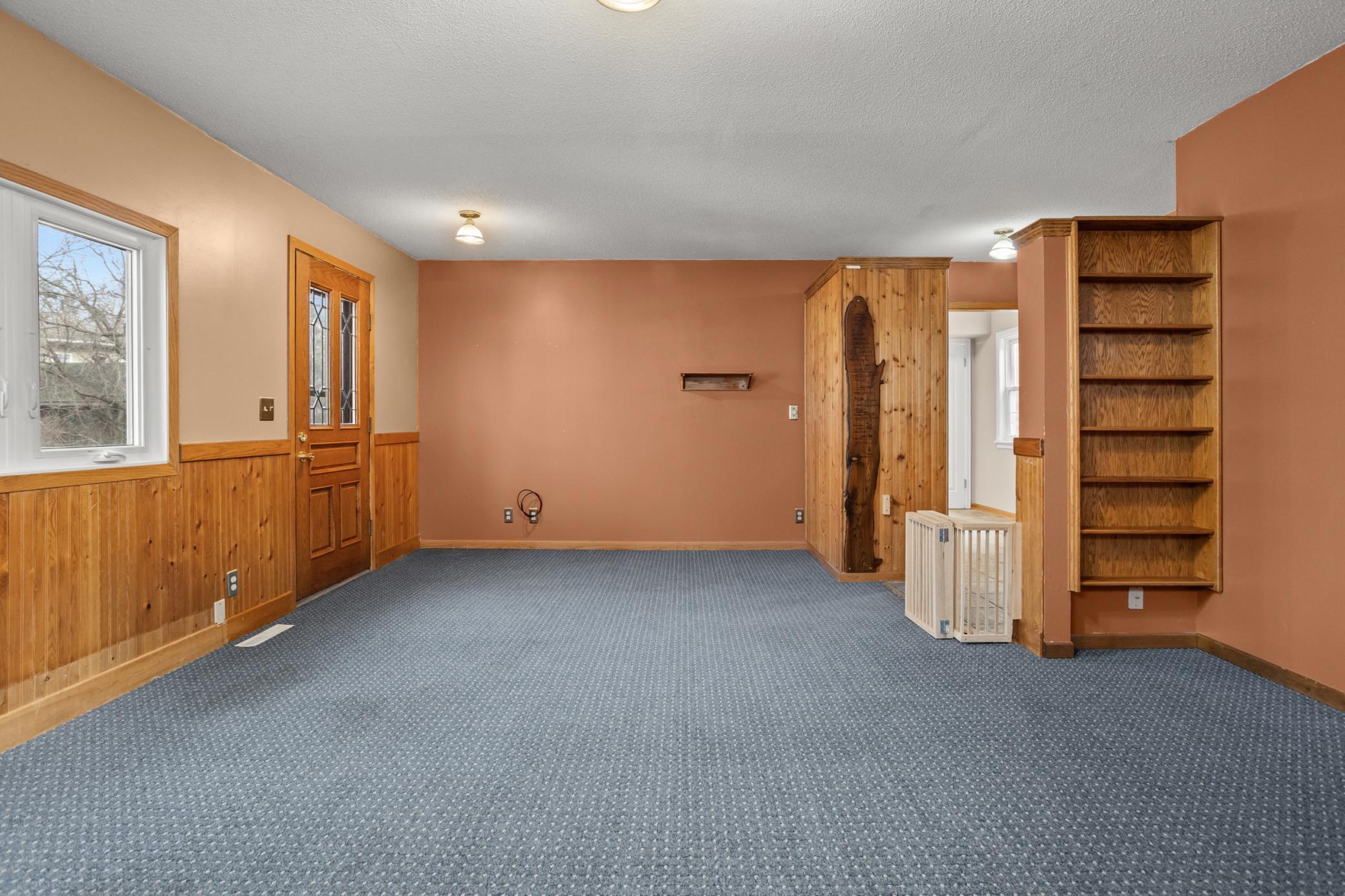 906 Sheyenne St West Fargo