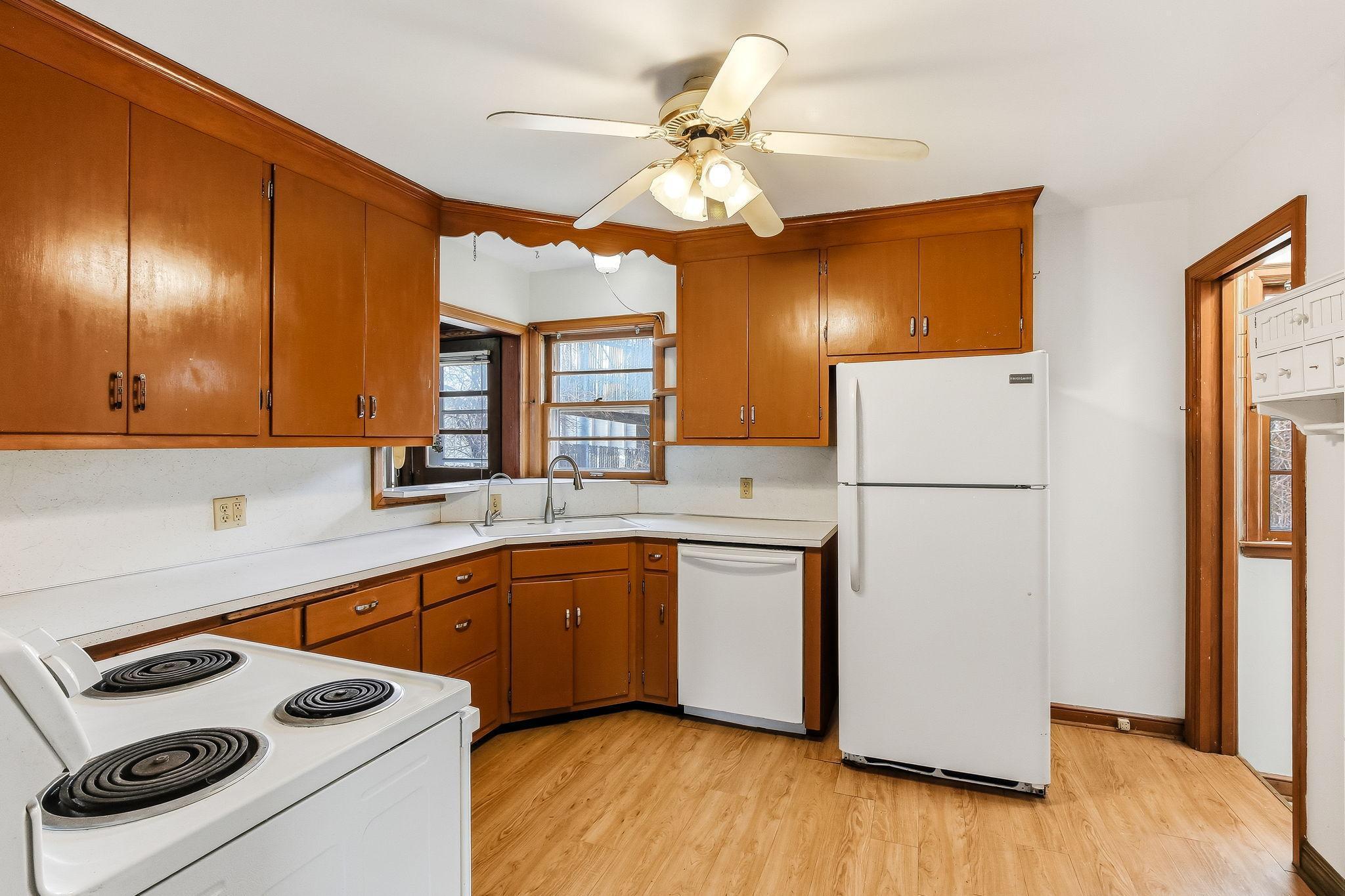 Kitchen with ample counter and cabinet space