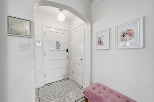 Entryway & Coat Closet