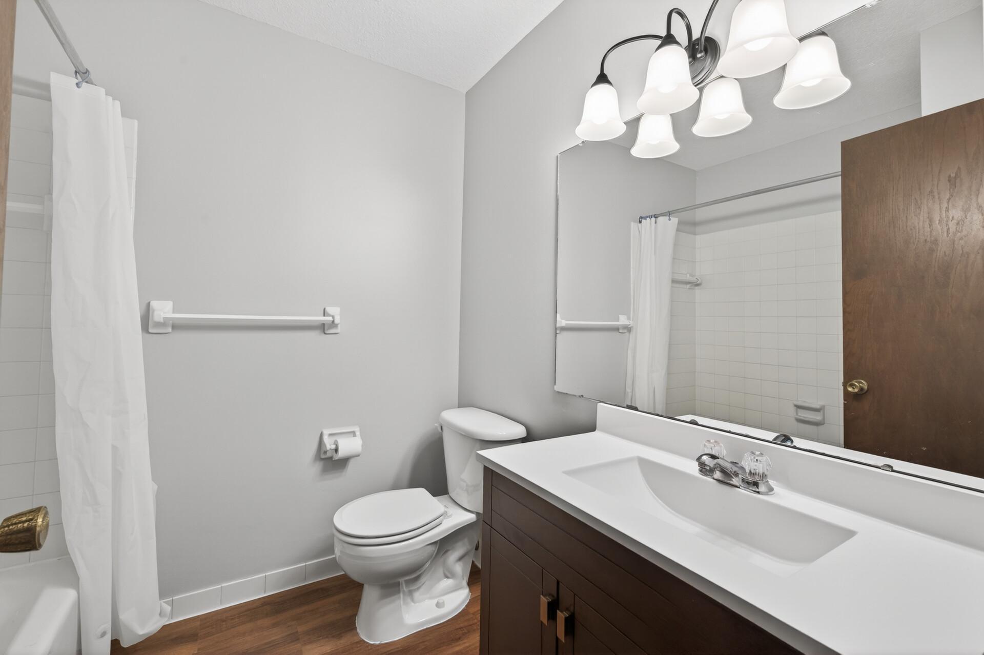 2nd Main Level Full Bathroom