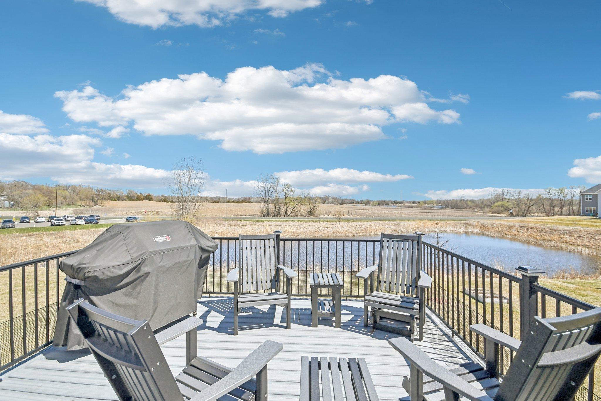 48-web-or-mls-Greenbriar Ln-S1704-048.jpg