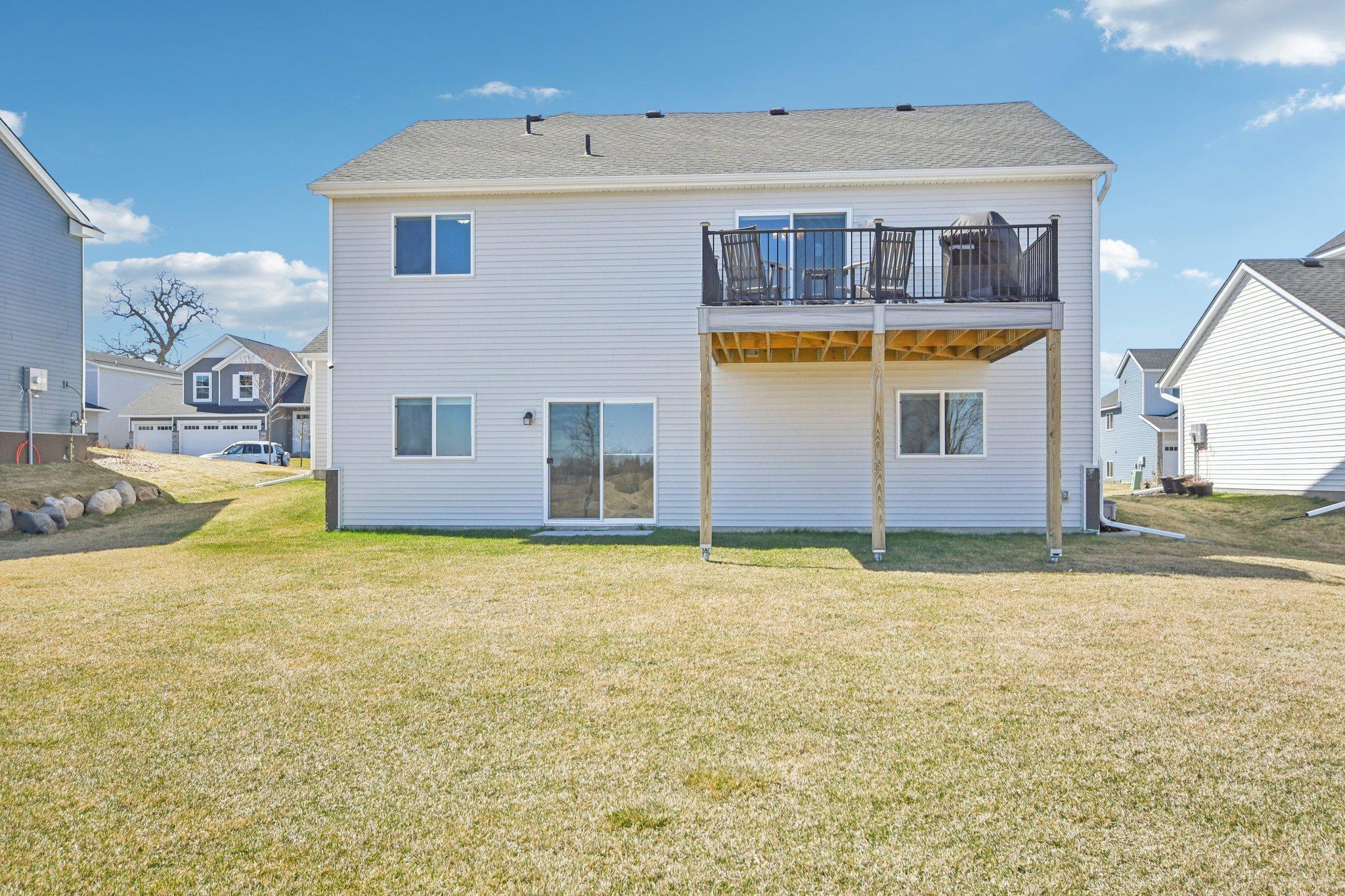 54-web-or-mls-Greenbriar Ln-S1704-054.jpg