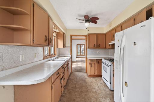 4537 Columbus Avenue, Minneapolis, MN 55407