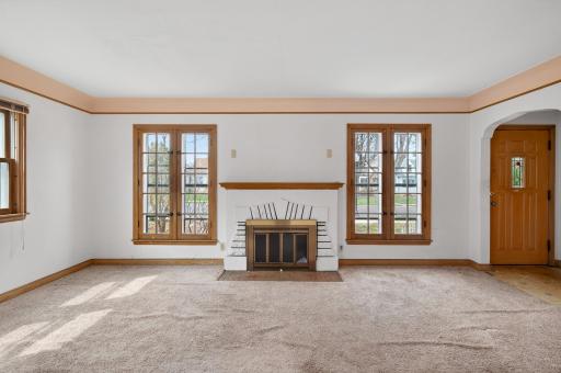 4537 Columbus Avenue, Minneapolis, MN 55407