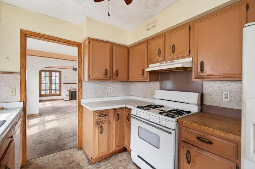 4537 Columbus Avenue, Minneapolis, MN 55407