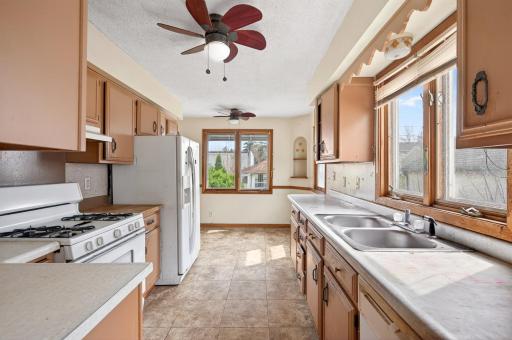 4537 Columbus Avenue, Minneapolis, MN 55407